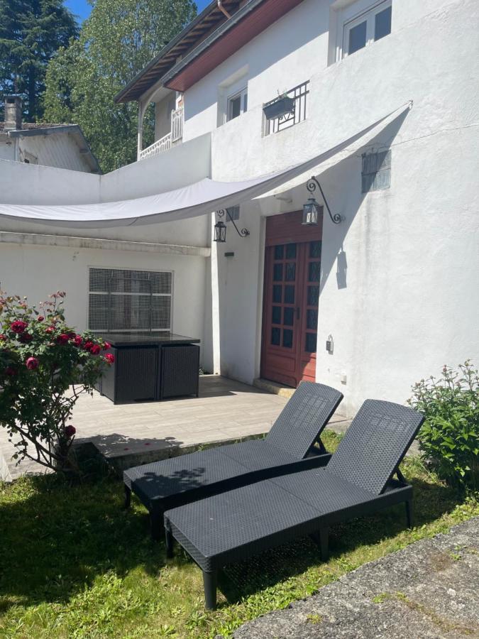 Studio 35M2 Terrasse Et Jardin Quartier Calme Au Centre Ville De Lourdes Exterior photo